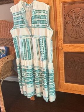 NWT White and green dress size L